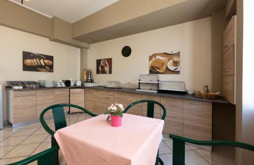 Piraeus Hotel | Filon
