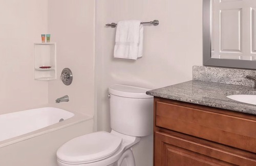 Brush - Stewarts Resort | 𝐅𝐢𝐧𝐝𝐢𝐧𝐠 𝐌𝐞𝐢𝐥𝐢-Beachfront Fun @Ocean Walk Resort+Amenities. 2BR Suite