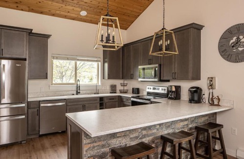 Big Sky House | Firelight Chalet 106 Candlelight Meadows