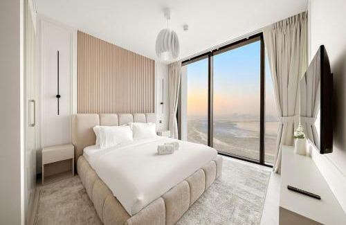 Nad Al Sheba Apartment | FIRST CLASS 3BR Sobha Skyline Luxury