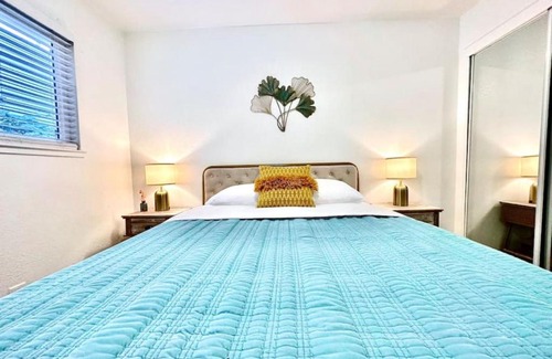 Downtown Sacramento Apartment | First floor gated, central and remodeled apartment