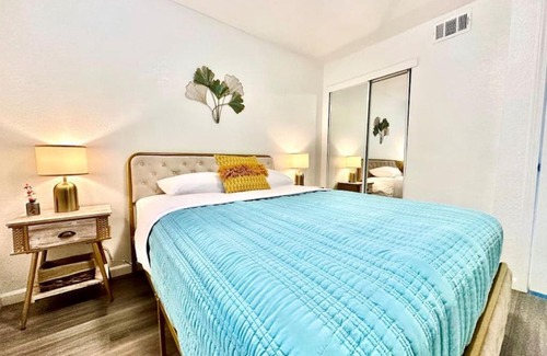 Downtown Sacramento Apartment | First floor gated, central and remodeled apartment