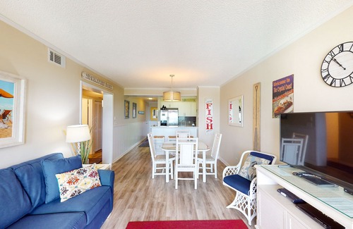 Atlantic Beach Condo | First-Floor, Oceanfront Condo with a Beach View, WiFi, W/D & Shared Pool