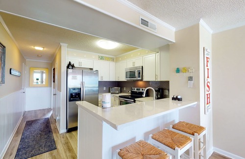 Atlantic Beach Condo | First-Floor, Oceanfront Condo with a Beach View, WiFi, W/D & Shared Pool