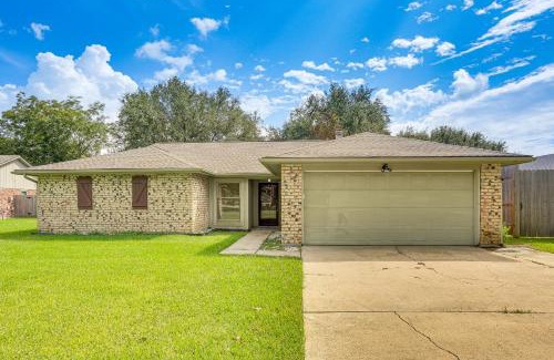 Lake Charles House | Fish, Golf, Explore Home 3 Mi to Prien Lake Park!