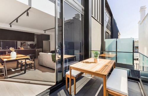Clifton Hill Apartment | Fitzroy North Apartments by Urban Rest