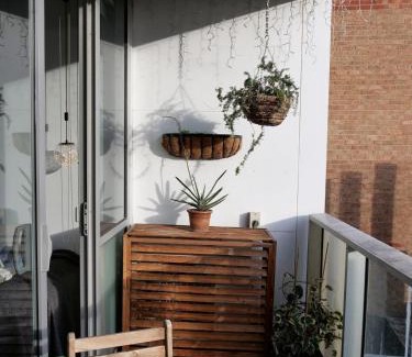 Fitzroy North Apartment | Fitzroy North cosy retreat