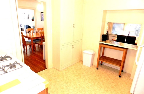 Beach Barber Tract House | FLASH SALE!* FIRST CLASS ACCOMMODATIONS AT COACH CLASS RATES! CLICK FOR DETAILS
