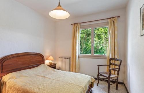 Meze Apartment | Flat in a beautiful building with pool