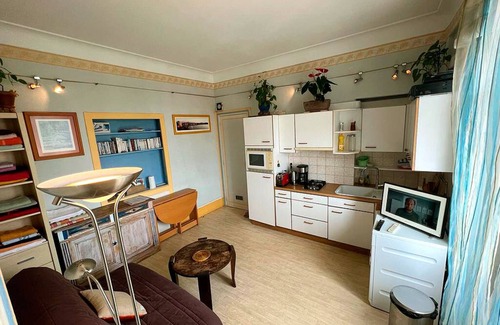 Saint-Jean-de-Luz Apartment | Flat of two joined rooms from pretty old Hotel, next to the beach & the shops