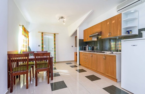 Valtura Apartment | Flat with large pool, observatory, volleyball court and table tenis