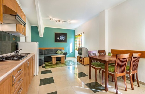 Valtura Apartment | Flat with large pool, observatory, volleyball court and table tenis