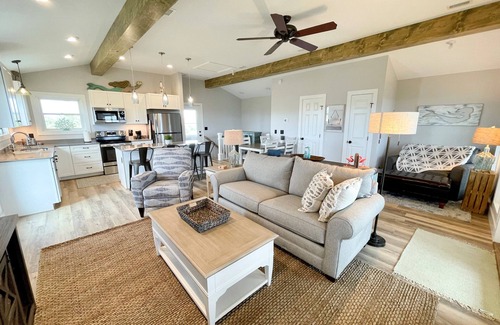 Ocracoke House | Flippy Flop: New construction on a canal. Marsh views.