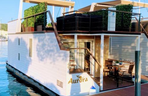 Piran House | FLOATING SEA HOUSE AURORA