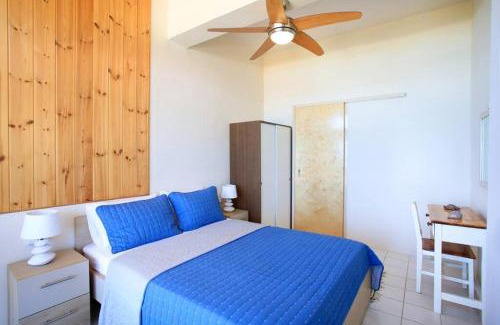 Kokkini Chani Apartment | Flokos. Lazy days, balmy nights on the seafront