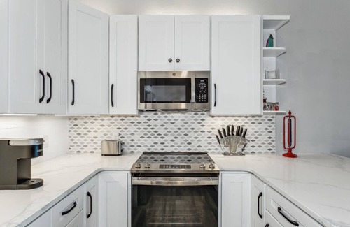 Ono Island Condo | FloraBama Inspired Waterfront Condo w/Boat Slip next To The Famous Florabama