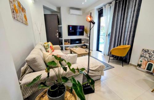 Peristeri Apartment | Floral Home 1 - ground floor apt, private parking!