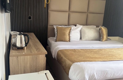 Benin City Hotel | FLORENCE HOTEL AND SUITES