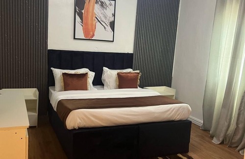 Benin City Hotel | FLORENCE HOTEL AND SUITES