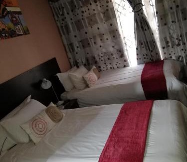 Greater Johannesburg Metropolitan Area Bed & Breakfast | Flossie B&B