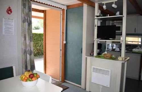Chateau-d'Olonne Ski Chalet | Flower Camping Le Petit Paris * - Standard chalet 30m2 - 2 bedrooms + covered terrace + TV 5 persons