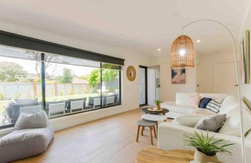 Rosebud House | Foam St Serenity