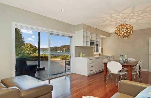 Pretty Beach Central Coast House | Footsteps to the Bay by HolidayCo.