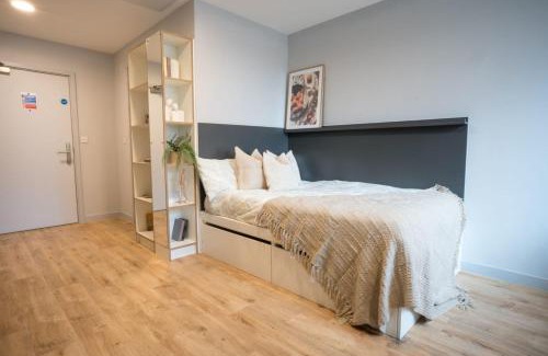 Adamsdown Apartment | For Students Only The West Wing in Cardiff