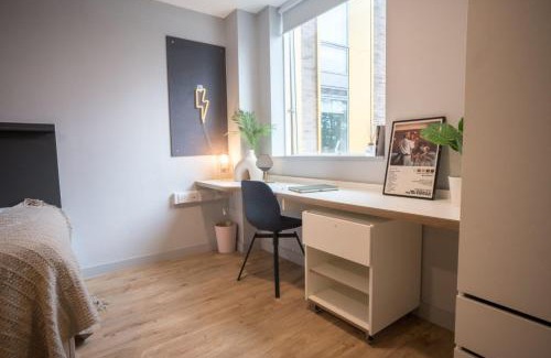 Adamsdown Apartment | For Students Only The West Wing in Cardiff