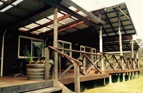 Carlotta House | Forest Redtail Retreat