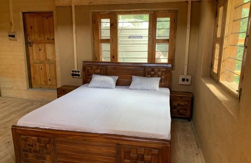 Mukteshwar Hotel | Forest View farmhouse stay