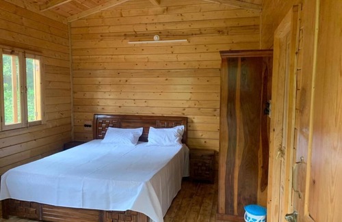 Mukteshwar Hotel | Forest View farmhouse stay