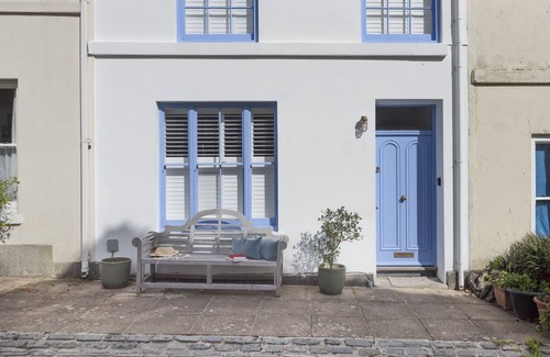Chysauster Cottage | Forget Me Not Cottage - a cottage that sleeps 4 guests in 2 bedrooms