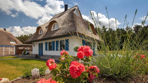 Fuhlendorf House | Forsthaus, exclusives 5-Sterne Reetdachhaus für 6 Personen in Fuhlendorf