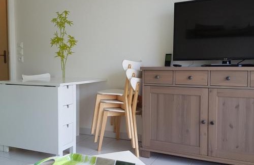 Fort-Mahon-Plage Apartment | Fort-Mahon : Superbe T2 à 2 pas de la plage avec parking privé - FR-1-482-15
