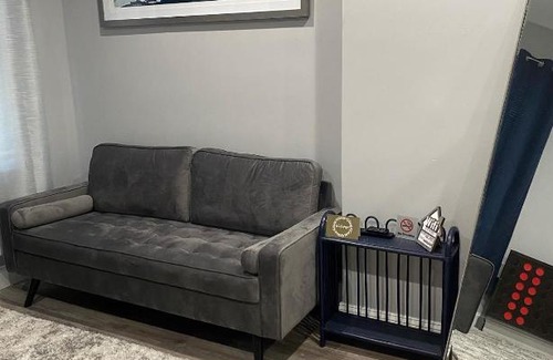 Society Hill Apartment | Fossettes