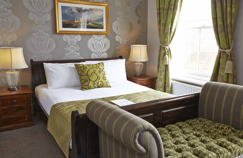 Cowes Hotel | Fountain Hotel Isle of Wight by Greene King Inns