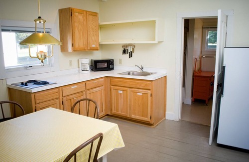 Lake Leelanau Resort | Fountain Point - Cottage 17