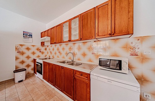 Brna Apartment | Four-bedroom apartment with terrace and sea view Brna, Korčula (A-10057-a)