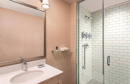 Financial District Hotel | Four Points By Sheraton New York Downtown