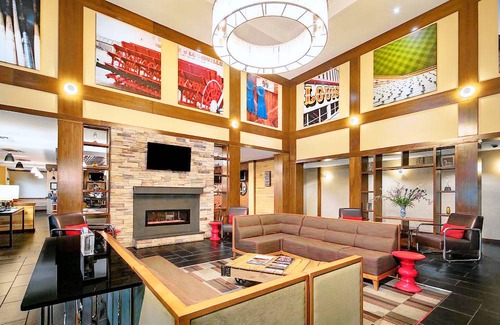 Fairgrounds Hotel | Four Points by Sheraton Louisville Airport