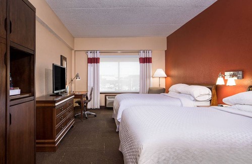 Fairgrounds Hotel | Four Points by Sheraton Louisville Airport