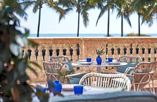 Surfside Hotel | Four Seasons Hotel at The Surf Club