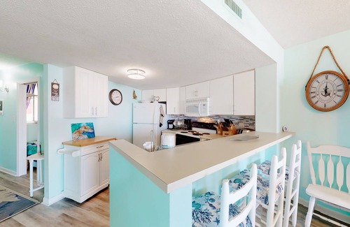 Atlantic Beach Condo | Fourth-floor side condo at oceanfront resort with pools, hot tub & beach access