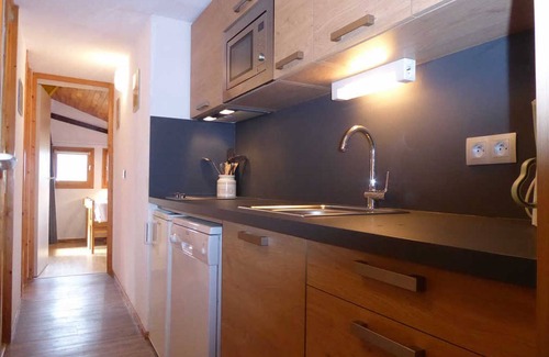 Montchavin Apartment | Cozy 2-Room Apartment Near Slopes with Balcony, Sleeps 5