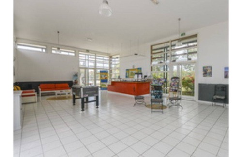 Saint-Saturnin-les-Avignon Apartment | 90 m² Apartment ∙ 3 bedrooms ∙ 8 guests