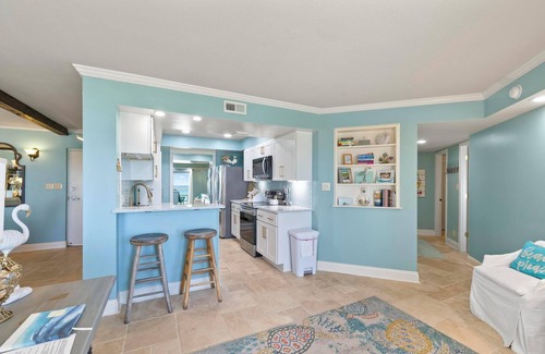 Pensacola Beach Condo | FREE BCH SVC! Updated 1 bedroom condo at Regency Towers 406 East!