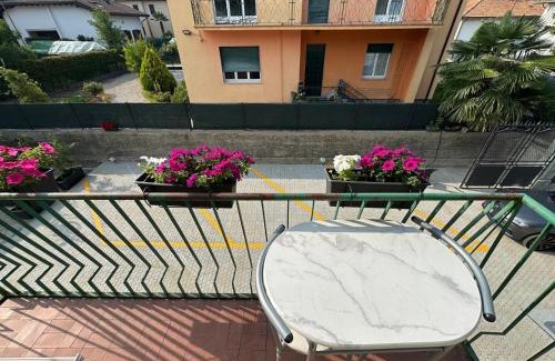 Arona Apartment | Free Parking Elmi - due passi dal Lago Maggiore