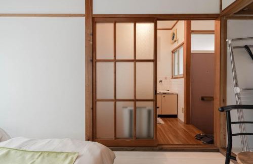 Chikushino Apartment | Free Wi-Fi, 7 minutes' walk from Nishitetsu Futsukaichi Station