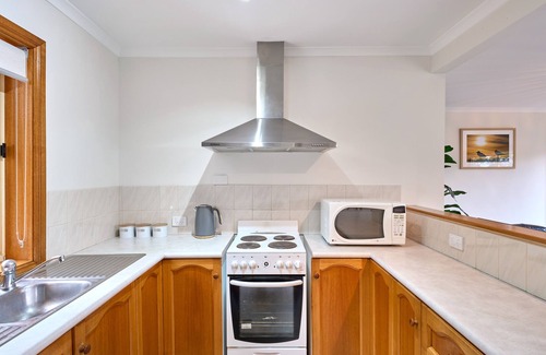 Coles Bay House | Freycinet Sanctuary 5